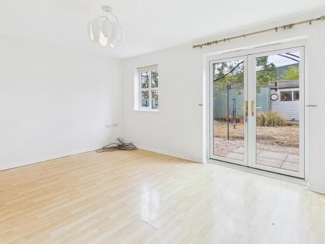 3 bedroom detached house to rent