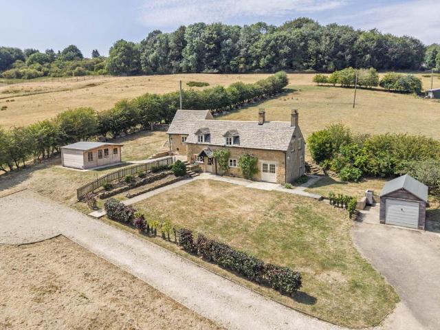 3 bedroom detached house to rent