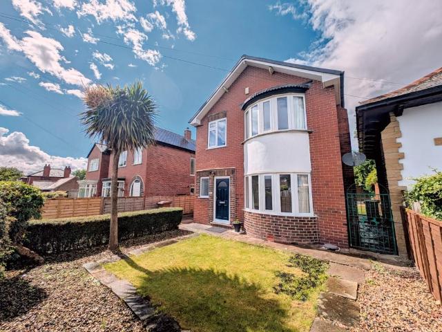 3 bedroom detached house to rent