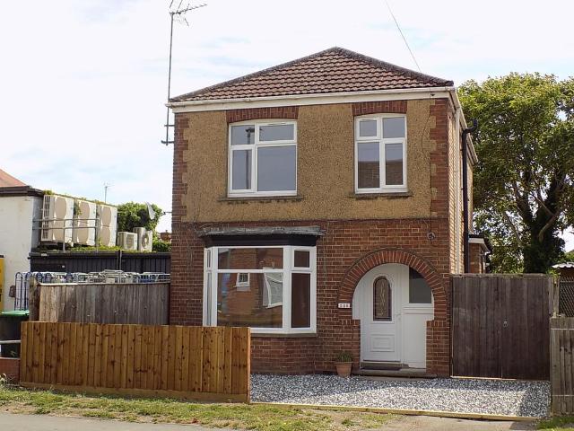 3 bedroom detached house to rent