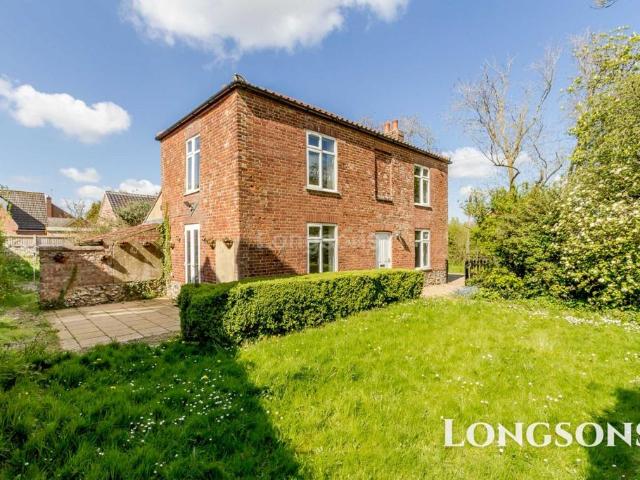 3 bedroom detached house to rent