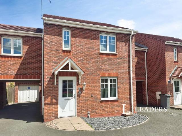 3 bedroom detached house to rent