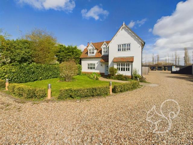 3 bedroom detached house to rent