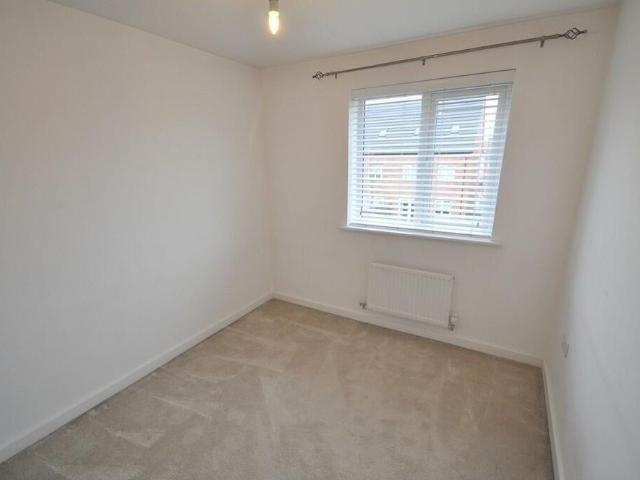 3 bedroom detached house to rent