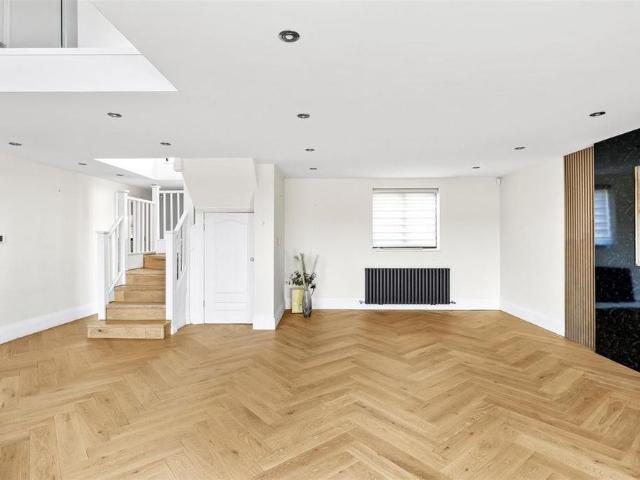 3 bedroom detached house to rent