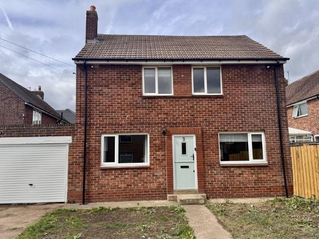 3 bedroom detached house to rent