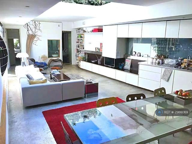3 bedroom detached house to rent