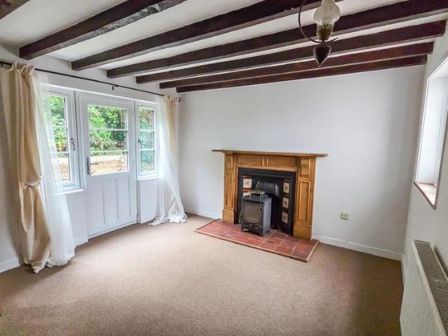 3 bedroom detached house to rent