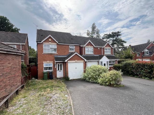 3 bedroom detached house to rent