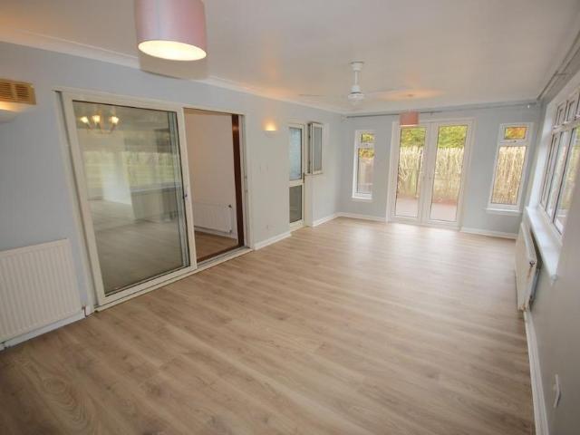 3 bedroom detached house to rent