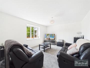 3 bedroom detached house to rent