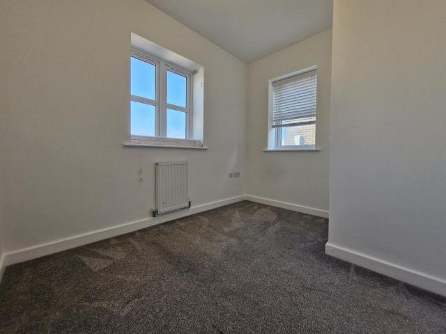 3 bedroom detached house to rent