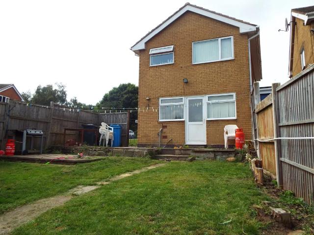 3 bedroom detached house to rent