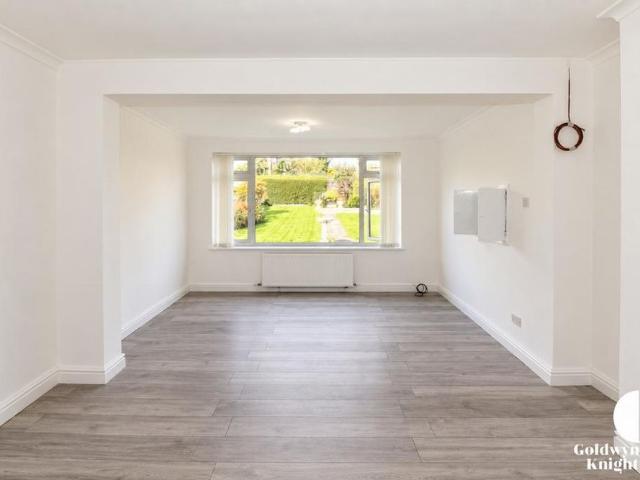 3 bedroom detached house to rent