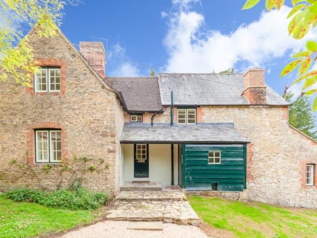 3 bedroom detached house to rent