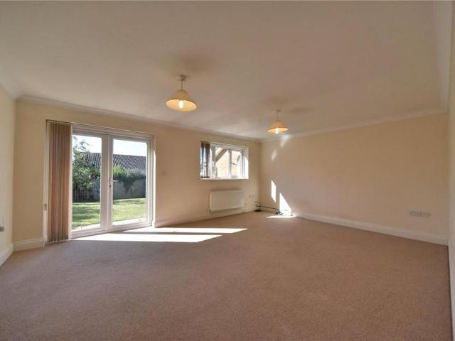 3 bedroom detached house to rent