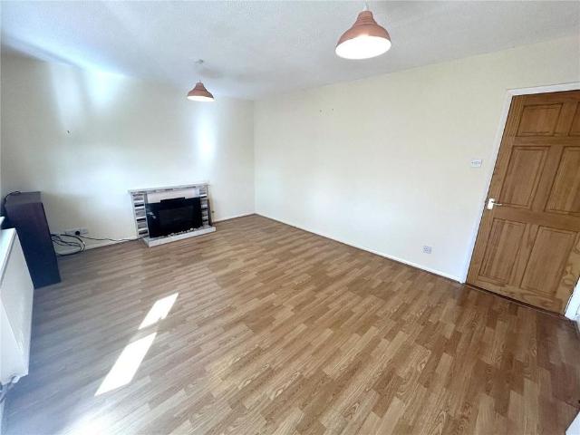 3 bedroom detached house to rent