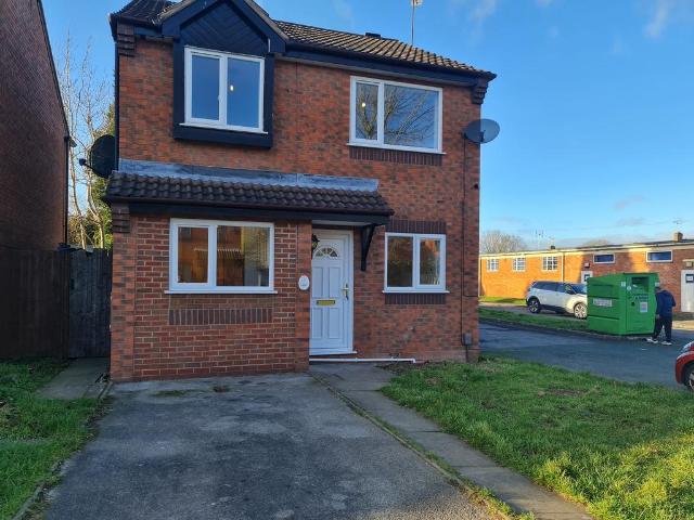 3 bedroom detached house to rent