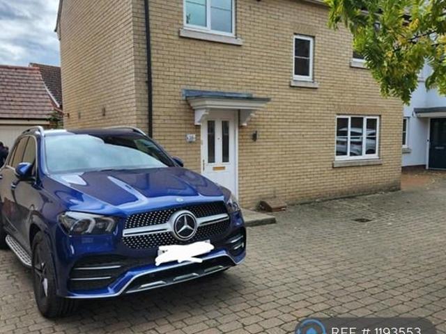 3 bedroom detached house to rent