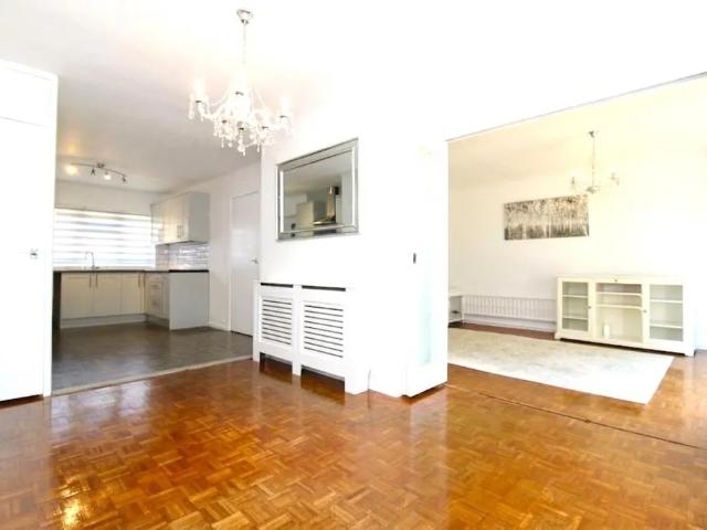3 bedroom detached house to rent