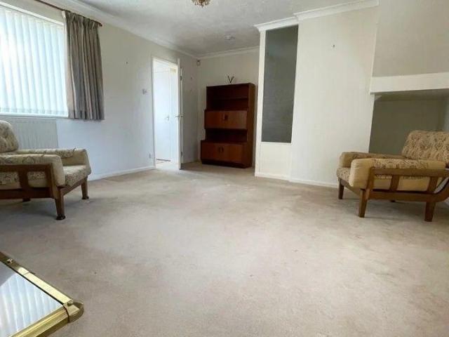 3 bedroom detached house to rent