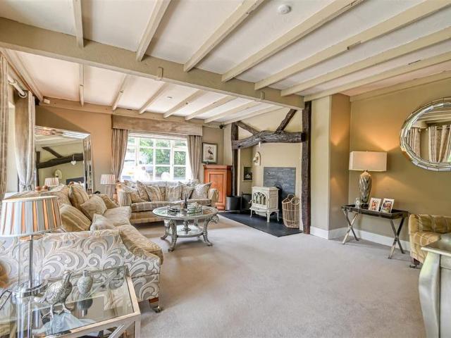 3 bedroom detached house to rent