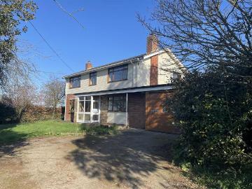3 bedroom detached house to rent