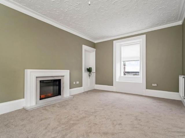 3 bedroom detached house to rent
