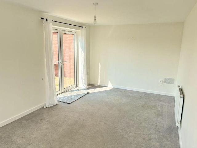 3 bedroom detached house to rent