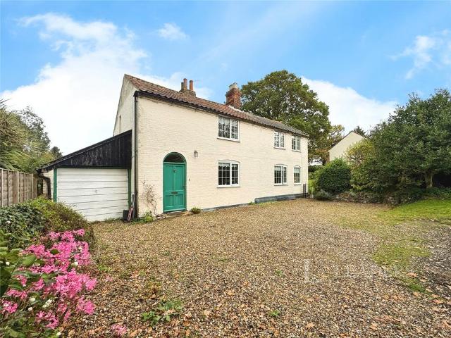 3 bedroom detached house to rent