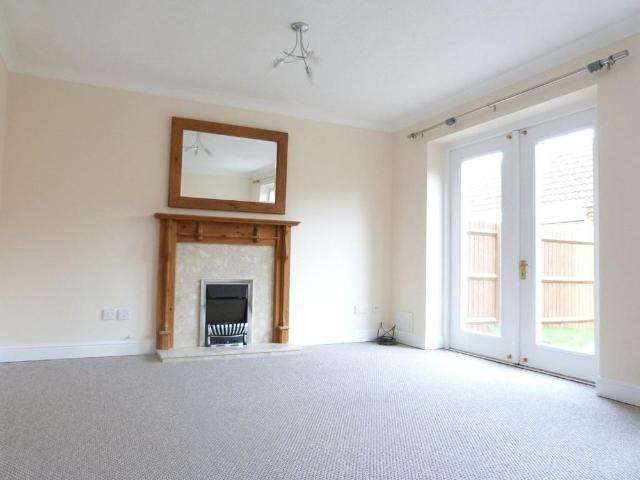 3 bedroom detached house to rent