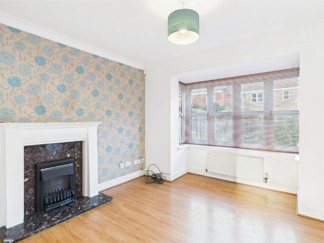 3 bedroom detached house to rent