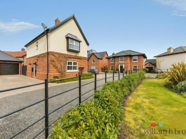 3 bedroom detached house to rent