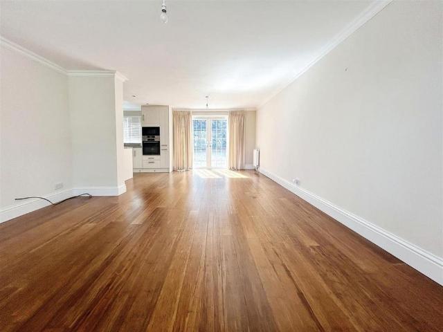 3 bedroom detached house to rent