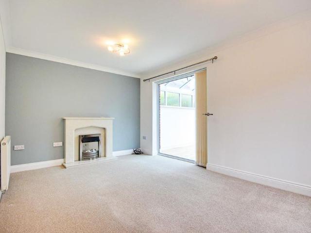 3 bedroom detached house to rent
