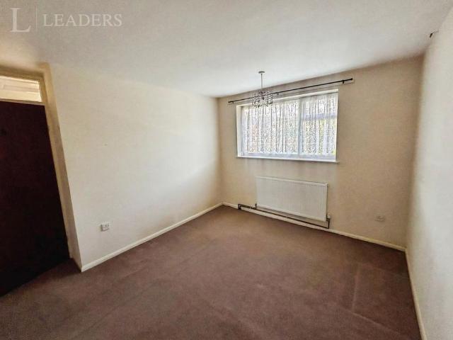 3 bedroom detached house to rent