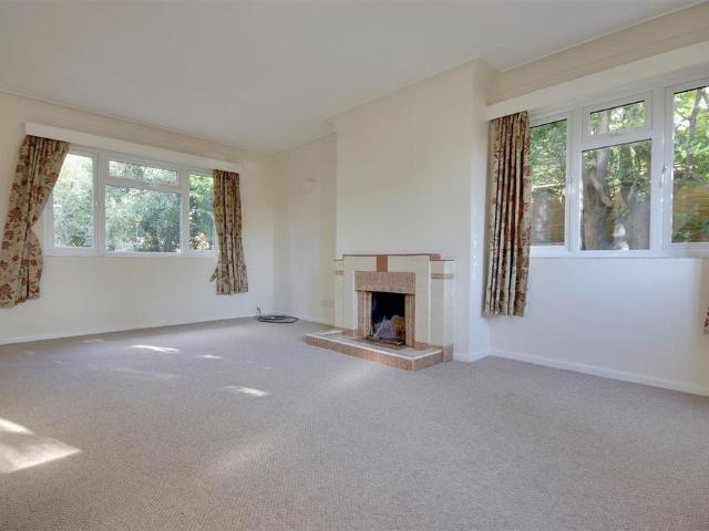 3 bedroom detached house to rent
