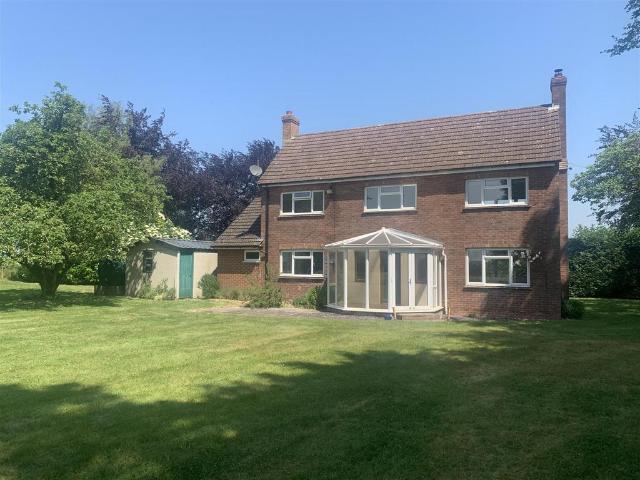 3 bedroom detached house to rent