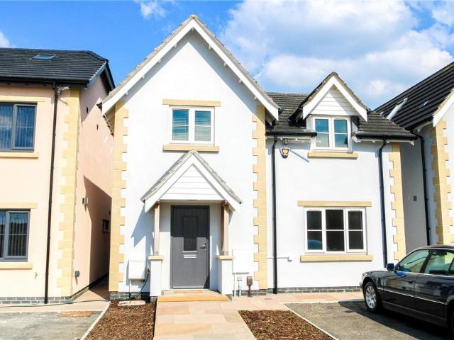 3 bedroom detached house to rent
