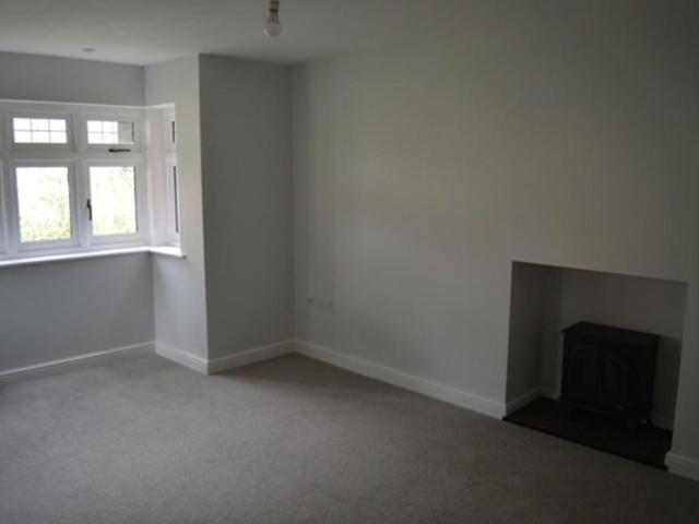 3 bedroom detached house to rent