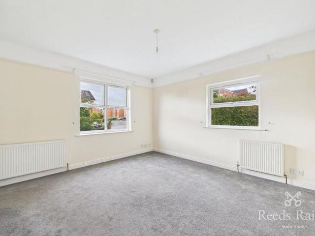 3 bedroom detached house to rent