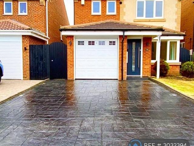 3 bedroom detached house to rent