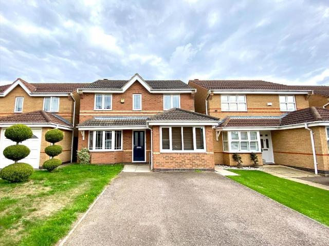 3 bedroom detached house to rent