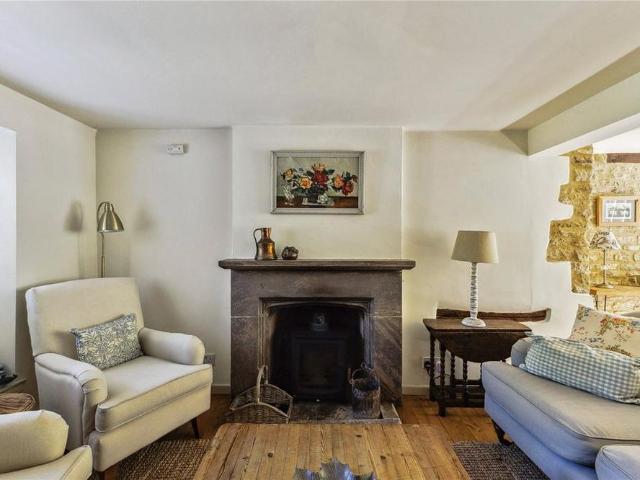 3 bedroom detached house to rent