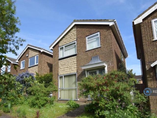 3 bedroom detached house to rent
