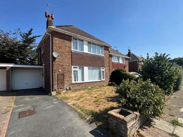 3 bedroom detached house to rent