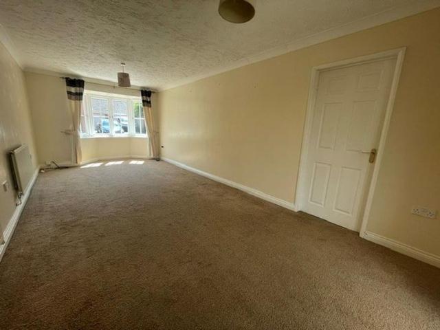3 bedroom detached house to rent