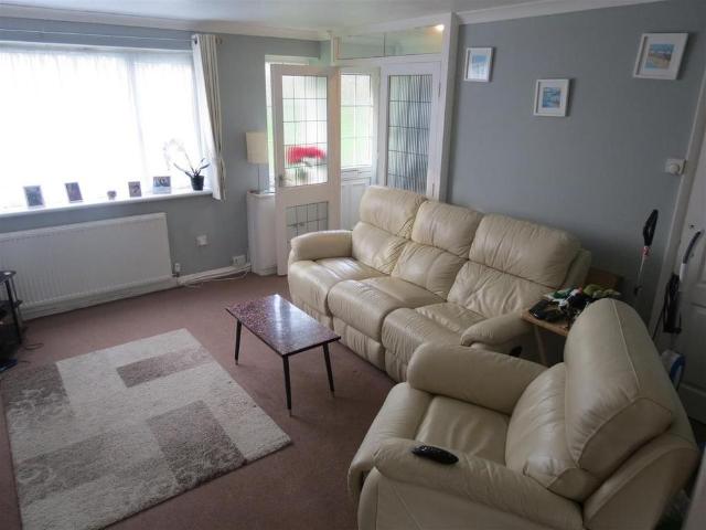 3 bedroom detached house to rent