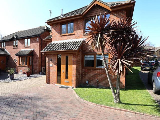 3 bedroom detached house to rent