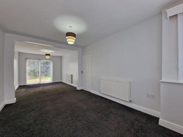 3 bedroom detached house to rent